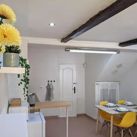 Central Townhouse With Amazing Rooftop Terrace